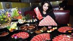 Cantiknya Dinda Kirana Saat Sedang Cicip Ramen hingga Cake