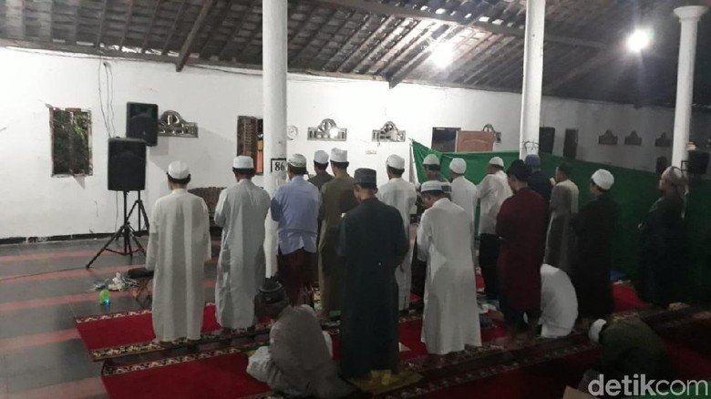 Di Magetan, Salat Tarawihnya Bisa Sampai 8 Jam Di Magetan, Salat Tarawihnya Bisa Sampai 8 Jam