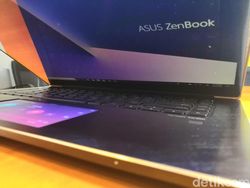 Zenbook Pro 15, Laptop dengan Touchpad ala Smartphone