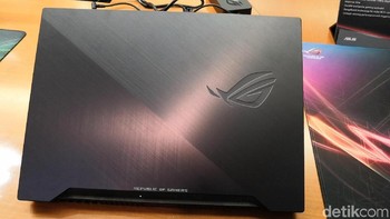 Soal spek, baik SCAR II maupun HERO II sama-sama tersedia dengan prosesor Intel Core i7-8750H dan Intel Core i5-8300H generasi ke-8 yang dipadukan dengan kartu grafis NVIDIA GeForce GTX 1060 dengan VRAM berbasis GDDR5 sebesar 6GB. (Foto: detIkINET/Muhamad Reza Sulaiman)