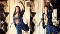 Banyak yang memuji hasil fotonya itu karena sangat mirip dari busana maupun lokasi. Dok. Instagram/toribryanne