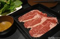 Portable: Serunya Makan Shabu-shabu Wagyu Sepuasnya dengan Kuah Gurih Hangat