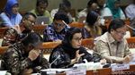 Sri Mulyani dan DPR Raker soal Asumsi Makro 2019
