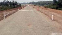Para pemudik yang akan melintas di jalan tol fungsional dihimbau agar berjalan di bawah 40 km per jam. Hal ini untuk mengantisipasi jika melintas di persimpangan sebidang.