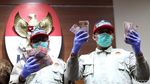 KPK Tunjukkan Barang Bukti Suap Bupati Purbalingga