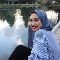 Meski begitu, tak berarti Nurul Shamsul menyampingkan penampilannya. Ia pun salah satu pecinta fashion yang memiliki gaya khas. Foto: Instagram Nurul Shamsul