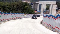Jalan tol ruas Salatiga-Kartasura akan dibuka mulai tanggal 8 Juni 2018 dan bersifat fungsional. Untuk itu, para pemudik diimbau agar berjalannya di bawah 40 km per jam.