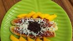 Empuk Manis 10 Pisang Bakar Bertabur Keju dan Cokelat Buat Buka Puasa