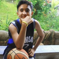  Berdasarkan informasi yang ditulisnya di akun Facebook, Angga juga merupakan seorang pemain basket. Foto: Facebook