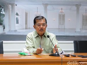 Ngabalin: JK Tak Bahas Gugatan Masa Jabatan Wapres di Istana