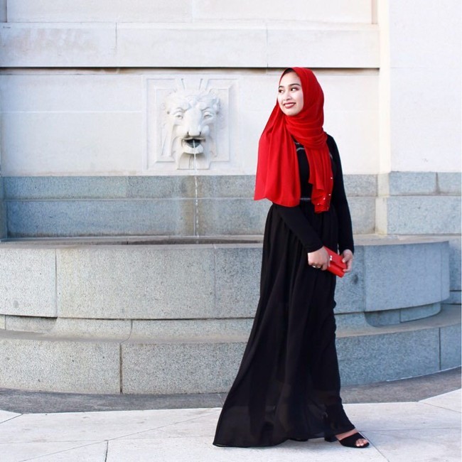 Ia pun memiliki kepedulian yang tinggi terhadap pemberdayaan perempuan. Ia ingin membuktikan bahwa kontes kecantikan tidak hanya tentang kecantikan fisik semata, karena cantik baginya berasal dari rasa cinta terhadap diri sendiri. Foto: Instagram Nurul Shamsul