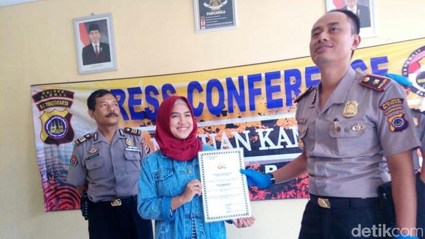 Cerita Mahasiswi Cantik Bekuk Pencopet Dompet Berisi Tiket Mudik