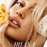 Tampil Tanpa Rambut Kuncir, Ariana Grande Tak Dikenali