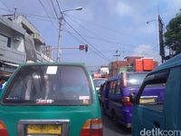 Disorot Warganet, Begini Penampakan 2 Lampu Merah di Garut