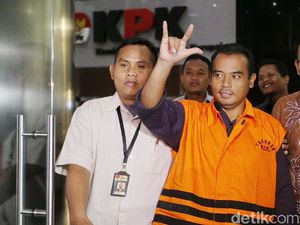Ulah Bupati Tasdi: Salam Metal Hingga Seret PDIP ke Kasus Suap