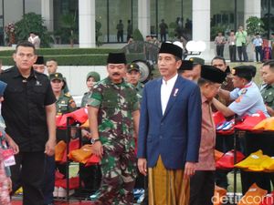 Gatot Nurmantyo Ikut Bukber Bersama Jokowi di Mabes TNI