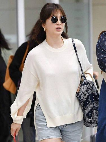 Jarang Terlihat, Penampilan Terbaru Song Hye Kyo Bikin Gagal Fokus