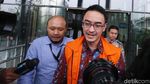 Kembali Diperiksa KPK, Zumi Zola Semringah Banget