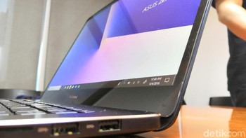 Firman menyebut ZenBook Pro terbaru ini cocok bagi pengguna yang memiliki kebutuhan tinggi. (Foto: detIkINET/Muhamad Reza Sulaiman)
