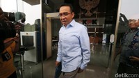 Anggota Komisi VI DPR itu diperiksa sebagai saksi untuk tersangka Irvanto Hendra Pambudi dan Made Oka Masagung.