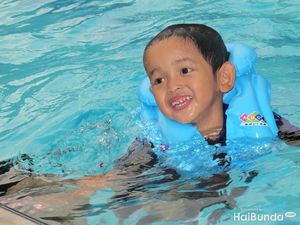 Jangan Biarkan Anak-anak Renang Sendirian, Ini Alasannya!