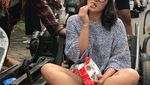 10 Pose Keren Siti Badriah, Si Syantik yang Suka Ngeliwet dan Ngopi