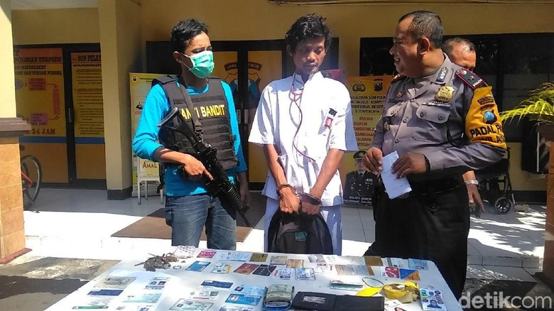 Perawat Gadungan Gondol Uang Dokter Muda RSU dr Soetomo Perawat Gadungan Gondol Uang Dokter Muda RSU dr Soetomo