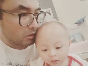Kesedihan Surya Saputra Melihat Putranya Diopname