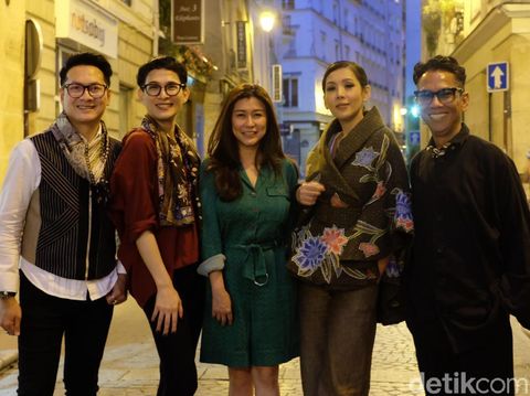 Persiapan 3 Desainer Indonesia Jelang Tampil di Batik For The World, Paris