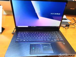 Zenbook Pro 15, Laptop dengan Touchpad ala Smartphone