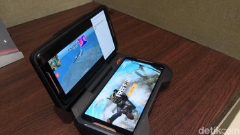 Posisi pertama direngkuh oleh ROG Phone dengan skor nyaris 300.000, atau tepatnya 299.706. Foto: Muhamad Reza Sulaiman/detikinet