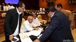 DPR Gelar Rapat Bersama 3 Menteri