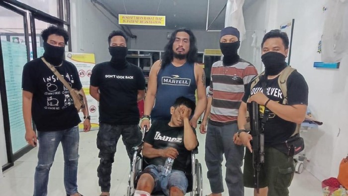 Lagi Duduk Santai, Kakek Pencuri HP di Makassar Ditangkap Polisi