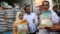 Salah satu komoditi pangan yang dijual dalam kegiatan ini yakni Beras Kita Premium.