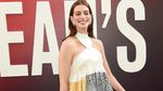 Potret Anne Hathaway yang Bakal Jadi Bintang di B20 Bali