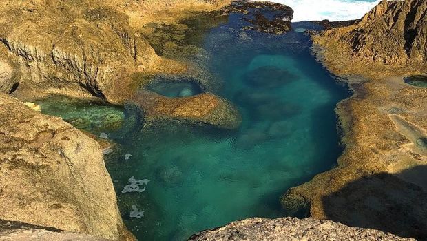 Pantai Kedung Tumpang di Tulungagung