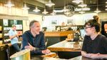 Mundur Jadi CEO Starbucks, Ini Momen Howard Schultz Saat Ngopi