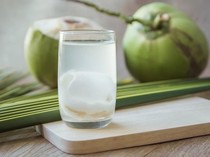 Apakah Air Kelapa Aman Dikonsumsi Setiap Hari? Begini Penjelasannya