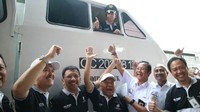 Tak hanya, Perum Jamkrindo, jajaran Direksi BUMN lainnya juga turut hadir untuk meninjau langsung keberangkatan pemudik dengan para relasi menggunakan Kereta Api Brantas dari Stasiun Pasar Senen menuju Stasiun Blitar. Foto: dok. BUMN