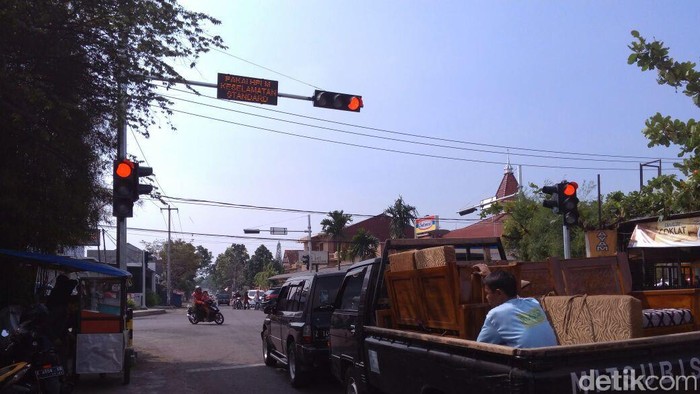 Lampu merah di Garut