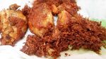 Sahur Penuh Selera dengan Kriuk Ayam Kremes dan Sambal