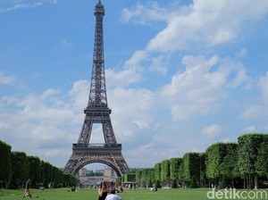 Traveler Sabar Dulu, Prancis Masih Enggan Membuka Menara Eiffel