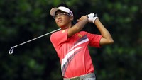 Dua hari pergelaran HWJGC para pegolf tamu, khususnya Thailand, merajai puncak klasemen hampir seluruh kelas. Selain Kelas A dan B Putri yang baru melakukan putaran pertama, seluruh kelas lainnya telah menyelesaikan putaran kedua. Pool/HWJGC.