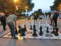 Taman Kota di Baku Bikin Iri, Cantik dan Fasilitas Komplit!