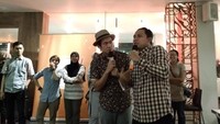 Tapi tiba-tiba datang dua MC yakni Melky dan Aden Bajaj yang mendadak bikin suasana ramai dan hangat. Foto: dok. detikFood