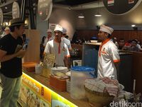Senangnya 'DiTraktir Detikcom' Pengunjung Eat & Eat Gandaria City Dapat Hadiah Uang Tunai