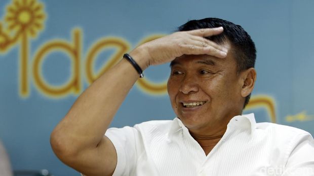 Saksikan d'Candidate: Perang Milenial Tb Hasanuddin 