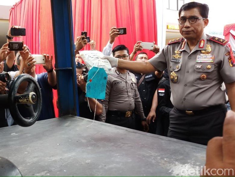 Jelang Lebaran, Polda Jatim Musnahkan Ratusan Ribu Narkoba dan Miras Jelang Lebaran, Polda Jatim Musnahkan Ratusan Ribu Narkoba dan Miras