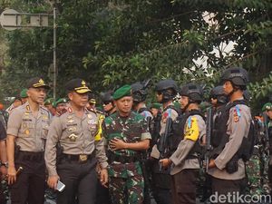 Polda Jabar Siap Halau Lapak Jualan di Rest Area Tol