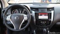 Satu hal yang cukup terasa saat masuk ke dalam mobil adalah kabinnya yang sangat kedap. Bahkan saat itu detikOto menguji mobil bermesin diesel suara mesin diesel dari dalam kabin tidak terdengar. Foto: Dina Rayanti